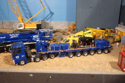 Liebherr LTM 1650-8.1 MSG Krandienst Mit Zubehrtransport