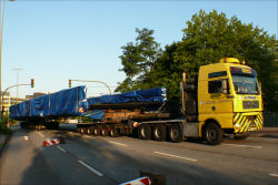130 t Hochbahnbrcke fr die Sengelmannstrae in HH Alsterdorf, August 2008.