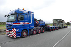 Seeland,  MB 4160 MP 3 Titan Nr. 43 mit Scheuerle Intercombi 5/6 Baggerbrckenkombination und Trafotransport