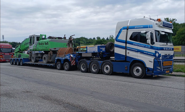 Schoones B.V. Volvo FH 05 750